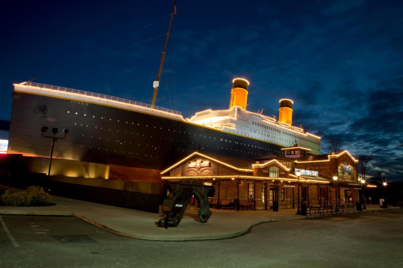 Ober Hideaway, Hot Tub, Wifi, 1089 Free Tickets Each Paid Day, Dollywood And More Gatlinburg Bagian luar foto