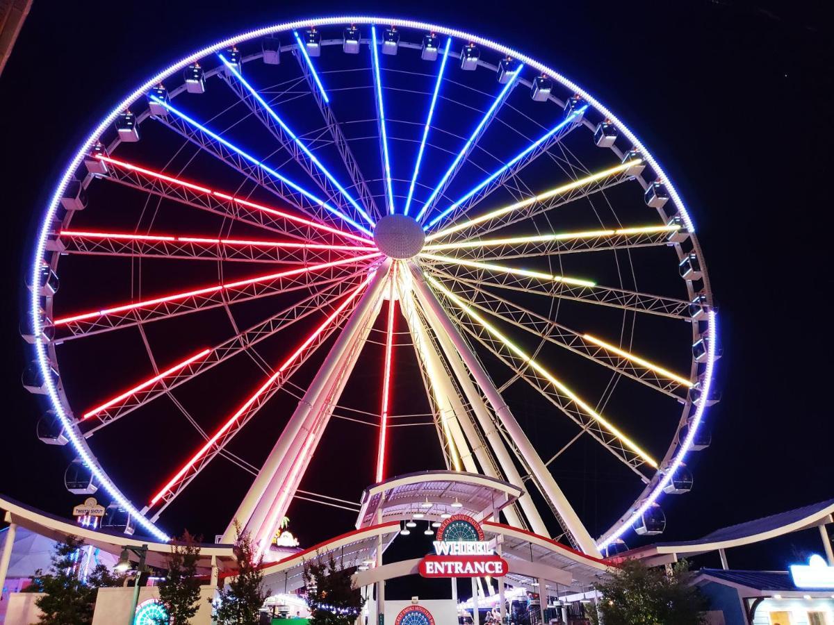 Ober Hideaway, Hot Tub, Wifi, 1089 Free Tickets Each Paid Day, Dollywood And More Gatlinburg Bagian luar foto